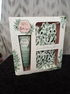 NIB Style & Grace Spa Collection Botanique Gardening Glove & Hand Cream Gift Set - Picture 1 of 6