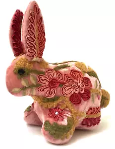 Anke Drechsel Hope Bunny New Rose Embroidery Animal Silk Velvet Hase Kissen Rosa - Bild 1 von 15