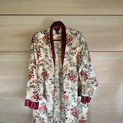 Bata Aria Vintage Estampado Floral Talla Mediana Foto 1 de 2