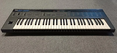 Korg DW-8000 Digital Waveform Synthesizer Keyboard, 61-Key - TESTED - Image 1 of 4