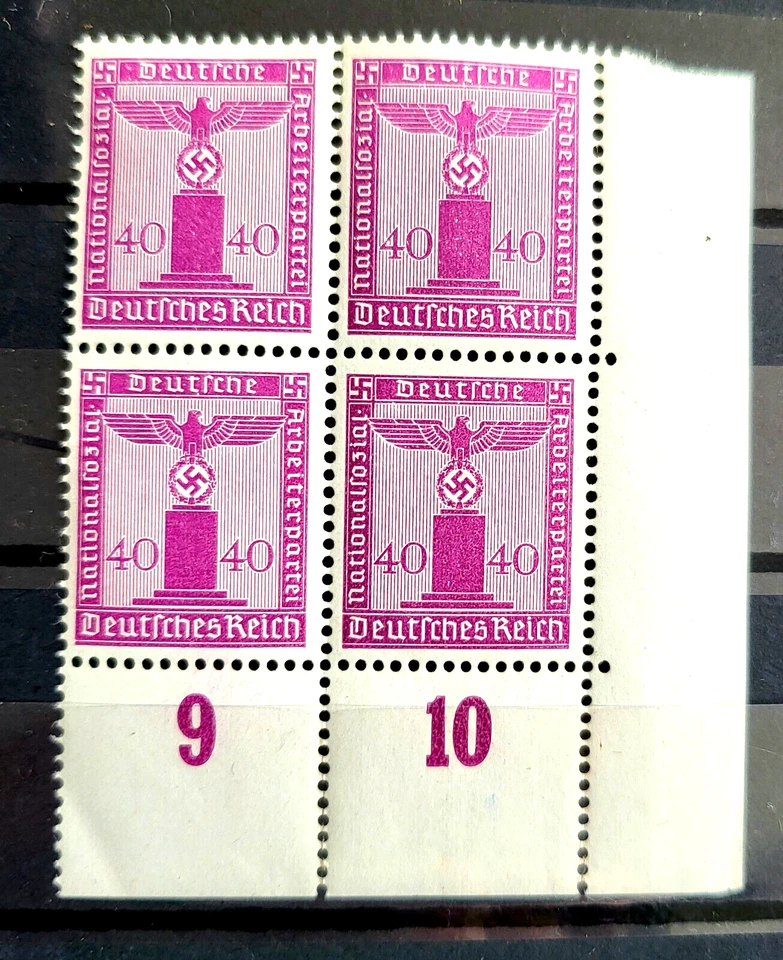 1942 German Block of 4 Stamps Officials - EAGLE ON THE BASE 40 rpf. MNH /501 - Image 1 of 1