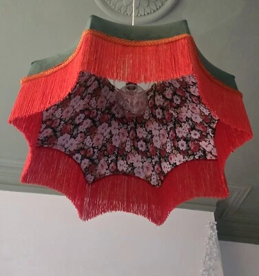 Pantalla Lisa Forrada Floral Terciopelo Verde en Forma de Estrella Lámpara Estándar Pantalla de Techo Foto 1 de 4