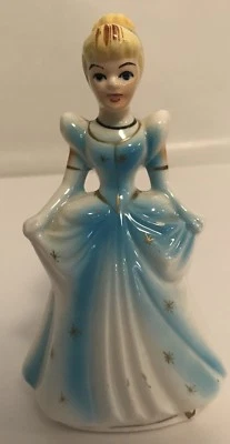 Фарфоровая фигурка Золушки Walt Disney Уэльс сделано в Японии винтаж  - Изображение 1 из 4