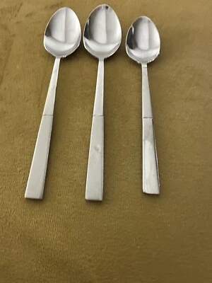 2 Soup Spoons (1) Teaspoon Cambridge JUXTAPOSE 18/10 Stainless - Image 1 of 4