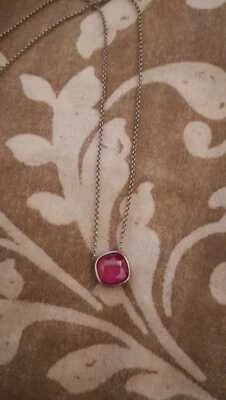 Collana in argento 925 con pietra rosa - Immagine 1 di 2