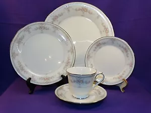 5 PC PLACE SETTING NORITAKE BONE CHINA VERANDA 3015 DINNERWARE PLATINUM TRIM - Picture 1 of 7