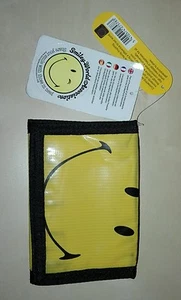 New Wallet Smile Emoji WhatsApp Pouch With Tag - Picture 1 of 1