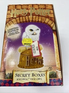 Cajas Secretas Harry Potter Hedwig el Búho Figura Departamento 56 Nuevo en Caja - Imagen 1 de 7