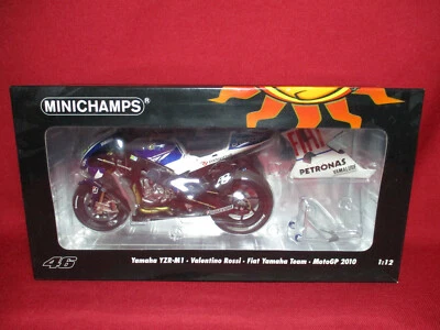 Valentino Rossi Yamaha YZR-M1 Fiat 2010 MotoGP Racing Bike Minichamps 1/12 Scale - Image 1 of 3