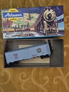 HO Athearn Trains in Miniature Blue Box 1604 Canadian National Refrigerator Car - Picture 1 of 3