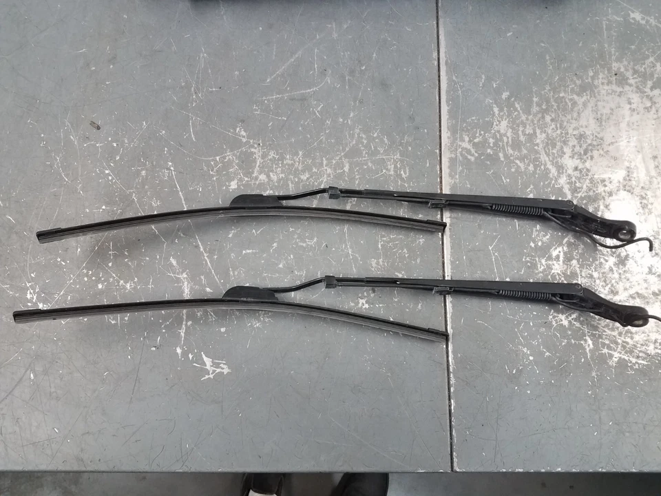 Cadillac Escalade 2008 ESV limpiaparabrisas motor/brazos #1071 A12 Foto 1 de 4