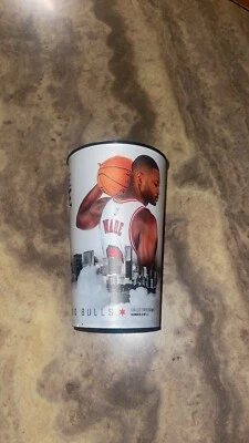 Raro Dwayne Wade Chicago Bulls United Center Cup, Colecionável Dwayne Wade Cup - Imagem 1 de 4