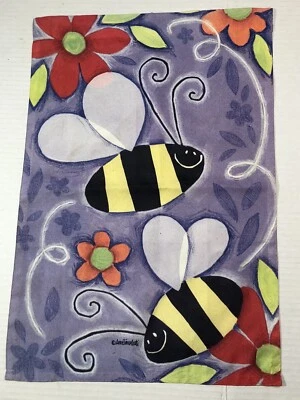BANDERA DE JARDÍN BUZZ 12,5" X 18" Vibrant Bee de Anne Tavoletti Foto 1 de 3