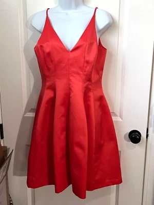 Nuevo Vestido Belle Badgley Mischka Coral Nikki Sin Mangas Ajuste y Acampanado Satén Talla 6 Foto 1 de 4