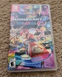 Mario Kart 8 - Edición Deluxe Nintendo Switch Carro Juego Físico con Estuche - Imagen 1 de 5