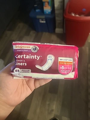 Forros para mujer Walgreens Certainty, muy ligeros, 48 Foto 1 de 4