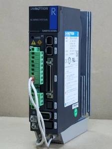 RS2A01A0AL0W00 SANYO DENKI SERVO DRIVE RS2A01A0AL0W00 - Imagen 1 de 11