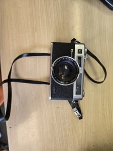 Yashica Electro 35 GSN Rangefinder Film Camera With Yashinon 45mm Dx Lens - Picture 1 of 9