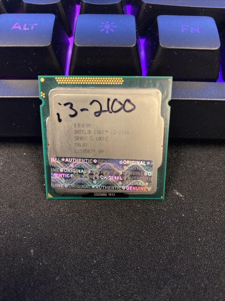 Lote de 5 procesadores Intel Core i3-2100 - 3,1 GHz de doble núcleo (CM8062301061600) Foto 1 de 1