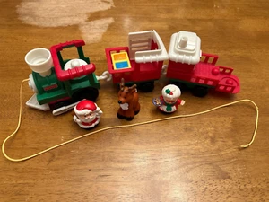 Fisher Price Little People 2001 Musical Christmas Train Santa Reindeer - Picture 1 of 4