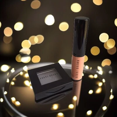 Barra correctora de piel Bobbi Brown, melocotón claro y 12 sombras de ojos brillantes esterlinas Foto 1 de 4