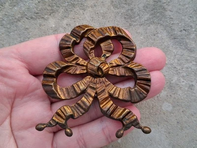 Ancienne décoration / cache clous NOEUD, en laiton doré  N°117D - Photo 1/4