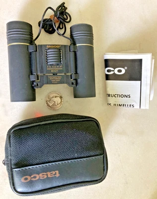 Tasco Compact Binoculars 8x21 Sonoma Fully Coated Optics 367Ft @ 1000Yds W/Case - Image 1 of 4