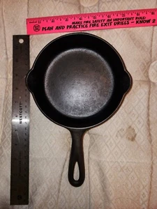 Griswold 709 #3 Cast Iron Skillet Erie Pa Frying Pan 6.5" - Picture 1 of 20