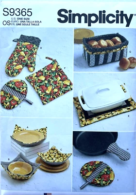 Simplicity  S9365 Quilted Kitchen Accessories  Oven Mitt, Pot Holder, Basket - Image 1 of 2