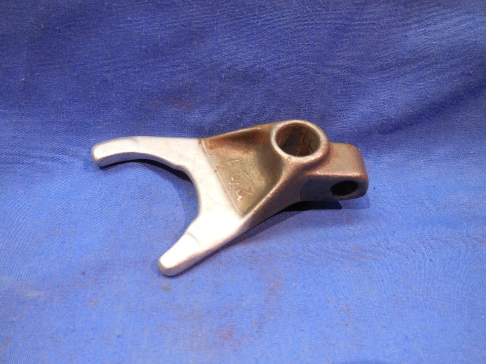 Horquilla de cambio Yamaha 291-18543-02-00 RT3 360 1973 NOS PP1027 Foto 1 de 1