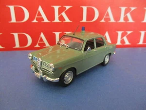 Die Cast 1/43 Modellauto Police Polizei Alfa Romeo Giulietta Limousine Italy - Bild 1 von 4
