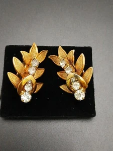 EMMONS EMJ Vintage goldfarbene klare Steine strukturiertes Blatt-Design Clip-On-Ohrringe - Bild 1 von 7