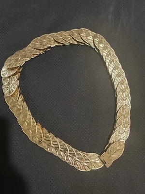 Vtg 80s Goldtone Metal Leaves Stretch Belt 28"-34" Waist Embossed Disco Era EUC - Image 1 of 4