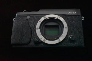 Fujifilm X Series X-E1 16.3MP Digital SLR Camera Body Black - Picture 1 of 9