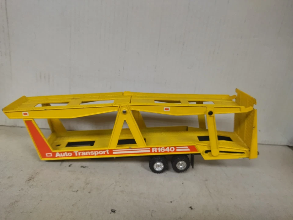 REMOLQUE/TRAILER R1640 CAR TRANSPORTER /apx 1:64 MAISTO NO BOX - Imagen 1 de 4