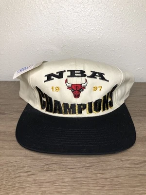 Chapéu Snapback Vintage Anos 90 1997 Chicago Bulls NBA Champions Novo com etiquetas - Imagem 1 de 3