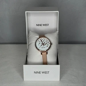 Reloj Pájaro Nine West con Correa de Cuero Rosa Nuevo con Etiquetas en Caja Original Oro Rosa Chic - Imagen 1 de 3