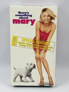 There’s Something About Mary (VHS, 1998) Raunchy Comedy - Picture 1 of 2