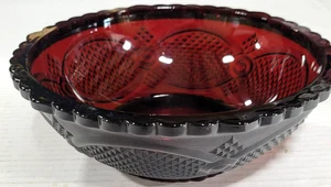 AVON - 1876 Cape Cod Collection Rubinrot - 8,5" Servierschale - Bild 1 von 3