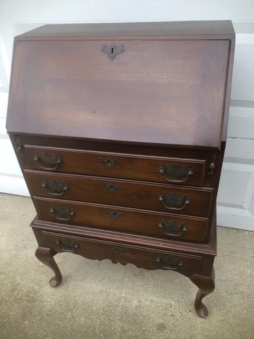 Solid  Wood Taylor Jamestown Queen Anne Style Slant Front Secretary Antique Desk Cover