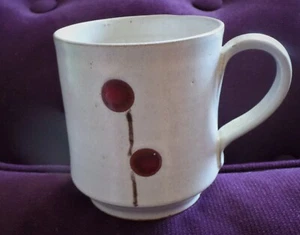 Keramik-Becher, Beige/Rot/Braun, Handarbeit aus Neuseeland - Bild 1 von 5