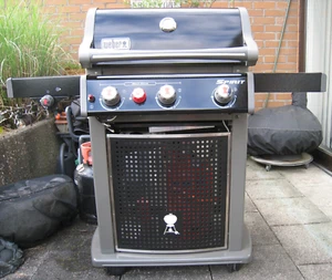 WEBER Spririt E-330 Classic GBS, Sear Zone, Seitenbrenner, Haube, sehr gepflegt! - Bild 1 von 23