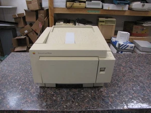 Vintage Apple Personal LaserWriter NT Printer M2000 - Powers on with green light - Picture 1 of 10