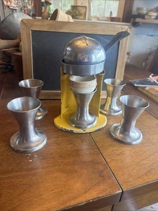 Vintage Rival Juice-O-Mat Single Action Entsafter Gelb Retro Art Deco mit 5 Halter - Bild 1 von 9