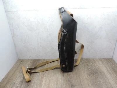 Hunter Black Leather Shoulder Holster 331-556M RH - Image 1 of 4