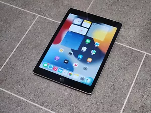 Apple iPad Air 2 - 128GB - Wi-Fi - Space Grey - Fully Functional - Free P&P - Picture 1 of 4