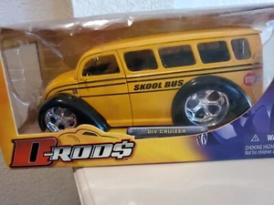 Jada Dub City DIV Cruizer Skool Bus 1:24 Die Cast Model Vehicle Yellow **NIB** - Picture 1 of 6