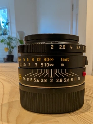 Leica Summicron-M 35 mm f/2 ASPH M-Mount Pre-Owned As-Is (see photos) - image 1 of 4