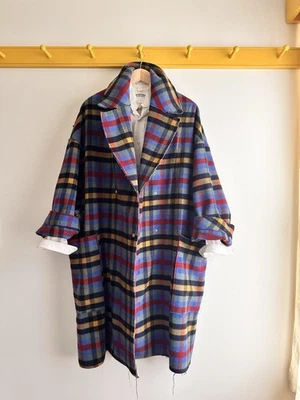 HACHE Abrigo Largo Italia Lana Virgen Hervida Cuadros Manta Chaqueta Talla 38 $1200 Foto 1 de 4