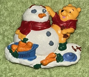 WINNIE THE POOH Building a Snowman Disney Resin Magnet - Picture 1 of 4